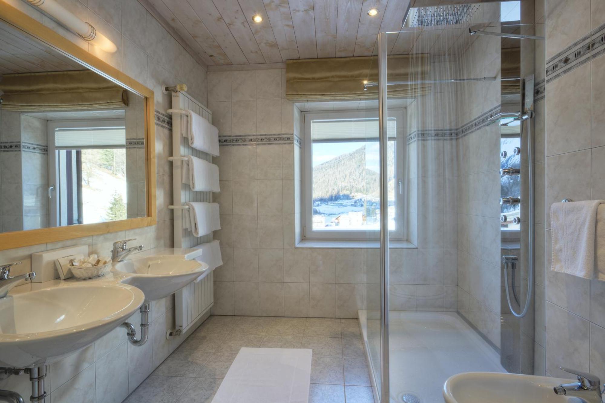 Hotel Gampen Solda Szoba fotó