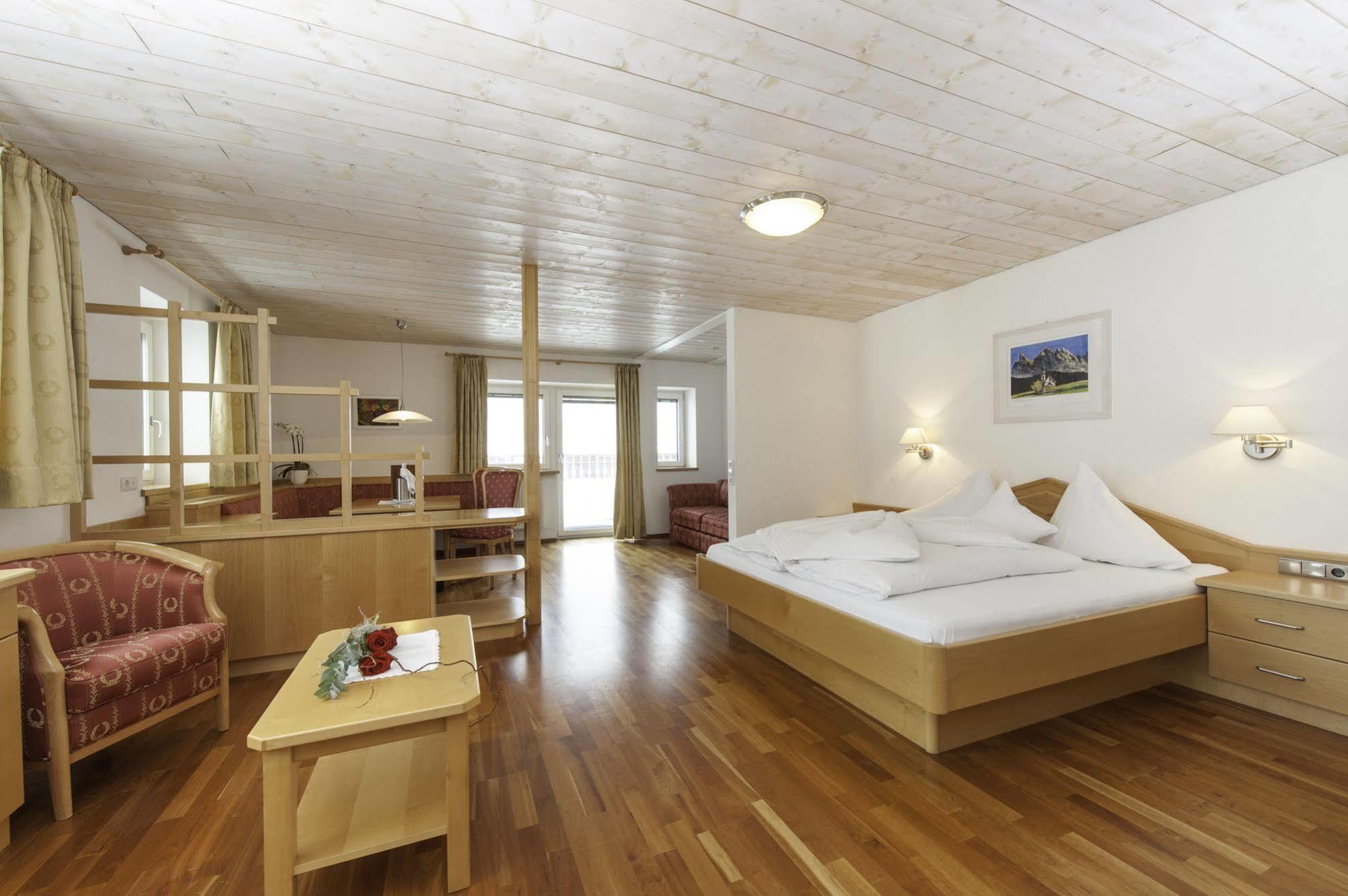 Hotel Gampen Solda Kültér fotó
